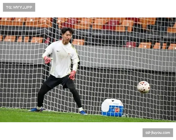 铜梁龙门将姚浩洋成后防基石 其扑救成功率关乎球队保级前景